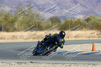 media/Jan-09-2022-SoCal Trackdays (Sun) [[2b1fec8404]]/Turn 6 (1035am)/